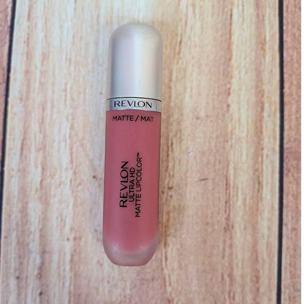 Revlon Ultra HD Matte Lipcolor 600 Devotion Pink Liquid Lipstick 0.2oz SEALED